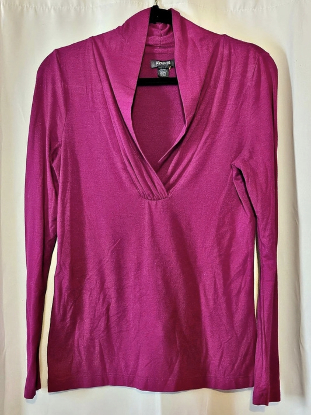 Kenneth Cole Reaction Long Sleeve V-Neck Top in Pink Size Medium Like New
